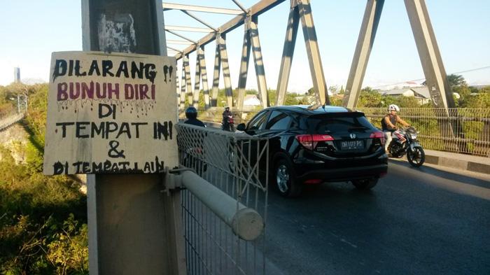 Cowoknya tak Mampu Belikan Cincin Emas, Cewek di Madura Ingin Lompat dari Jembatan